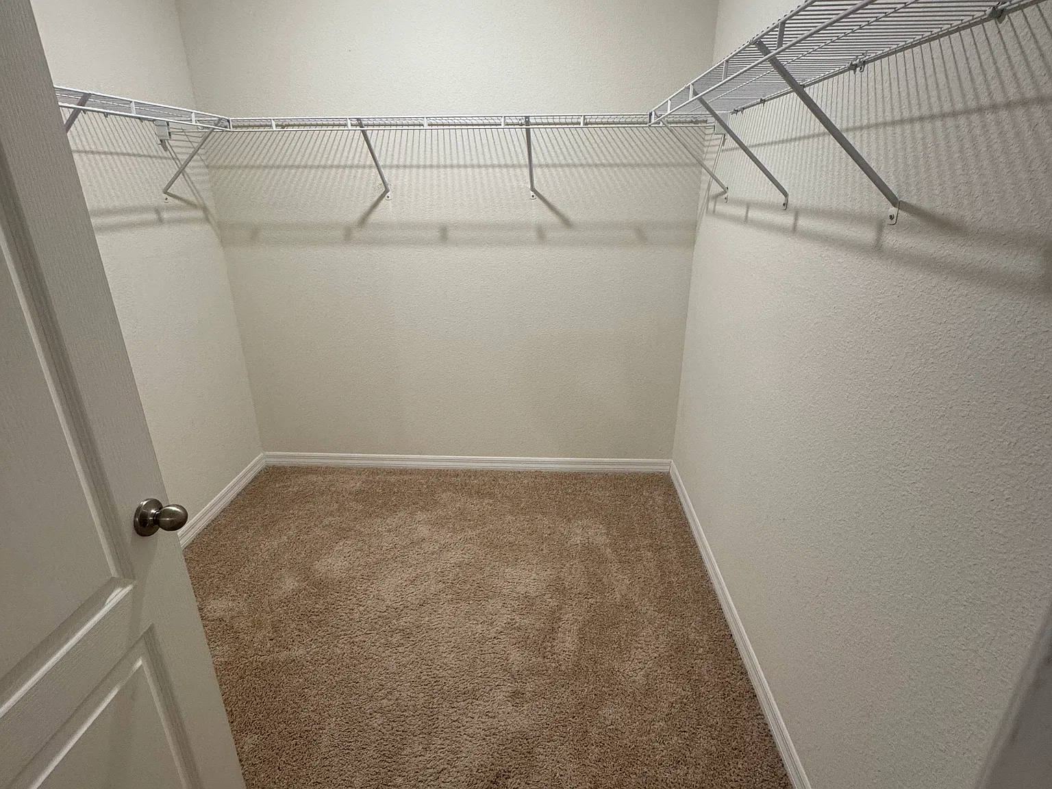 2718 Fieldbrooke Way — Photo 4