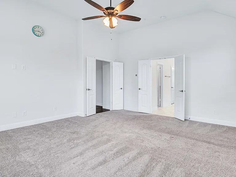 1228 Arrowwood Dr — Photo 17