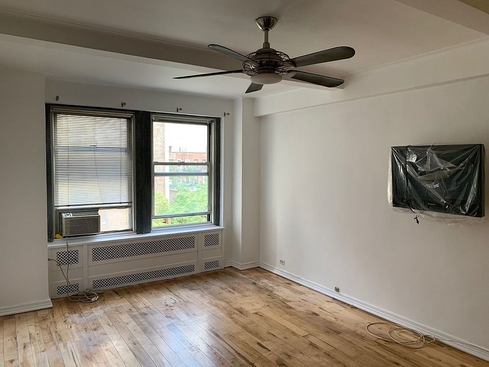 1st image of 433 W 34th St APT 5P