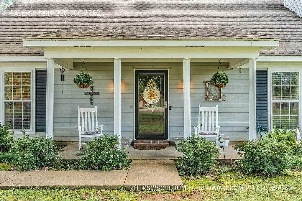 3 bed, 1900 sqft, $2,450 — Photo 2