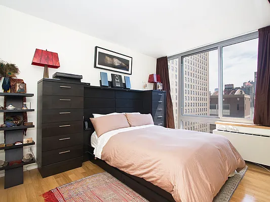 Rented by Sotheby's International Realty | media 21