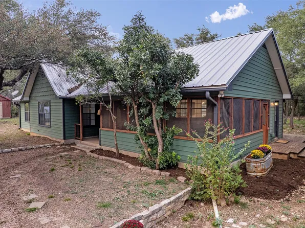204 E Lakeshore Dr, Dripping Springs, TX 78620