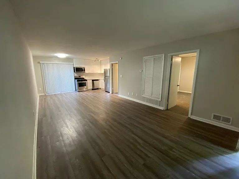 Springdale Apartments — Photo 30