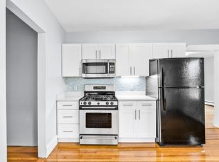 21 Berry St FLOOR 2, Danvers, MA 01923