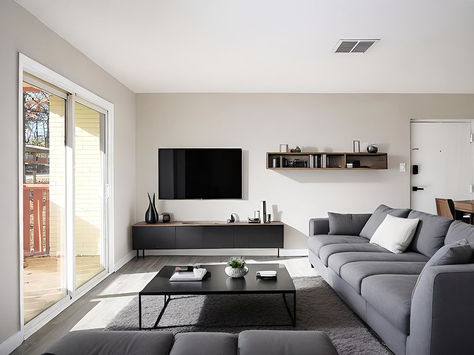 2nd image of 2023 Maywood St APT B