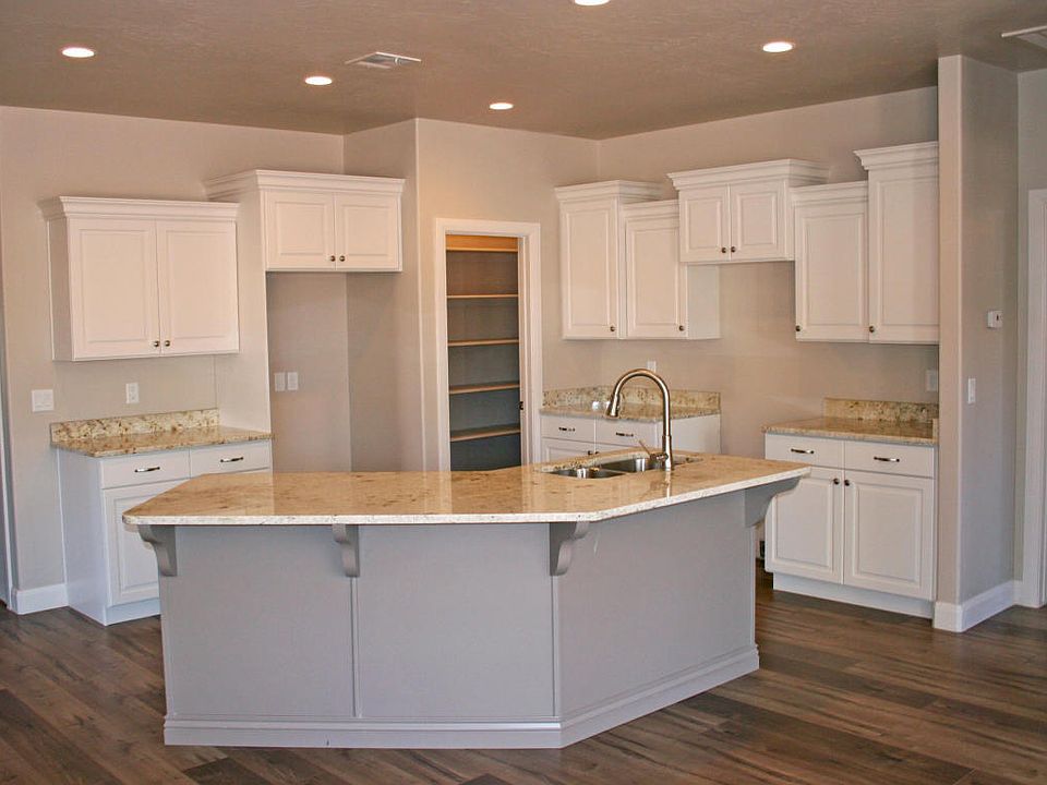 2nd image of 3756 Coopers Ct