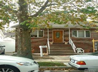 16036 97th St, Howard Beach, NY 11414