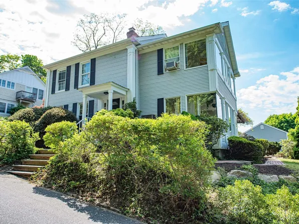 120 Bleeker Street, Port Jefferson, NY 11777