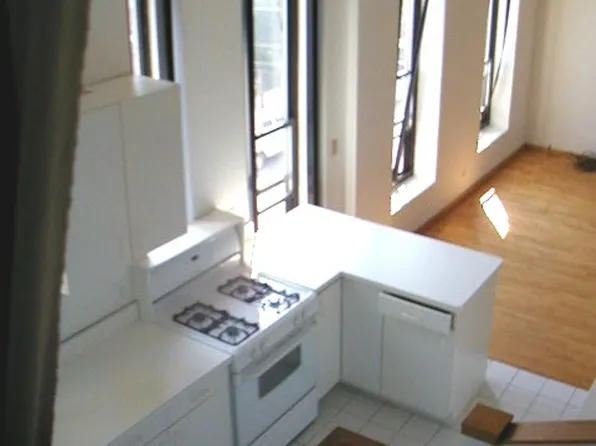 1301 W Chicago Ave, Chicago, IL 60642