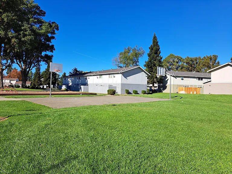145 Del Rey Ct — Photo 22