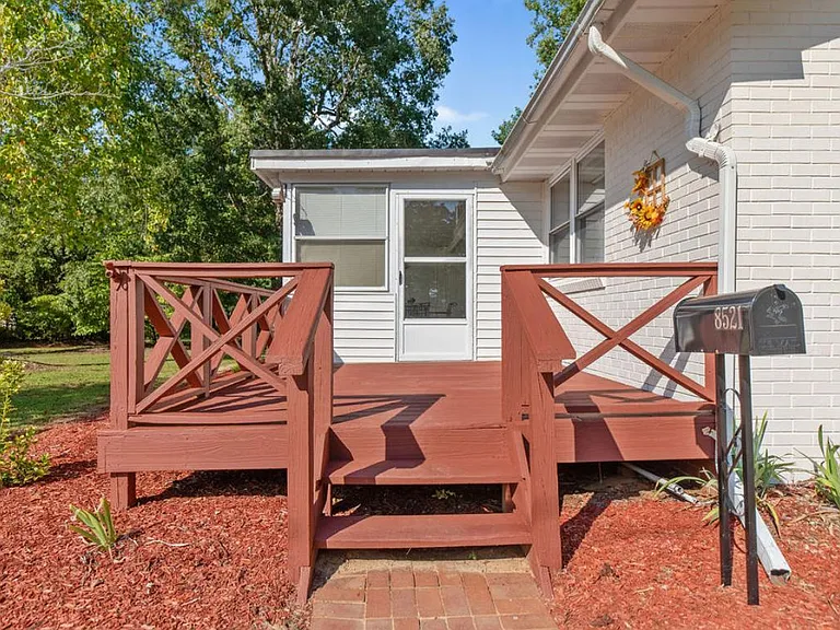 8521 Old Stage Rd — Photo 32