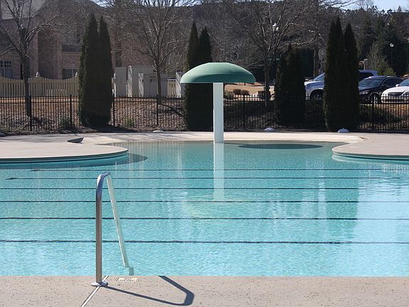 Community Swimming Pool - Kids Friendly