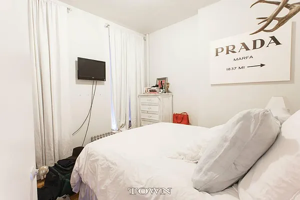 Rented by Town Residential | media 23