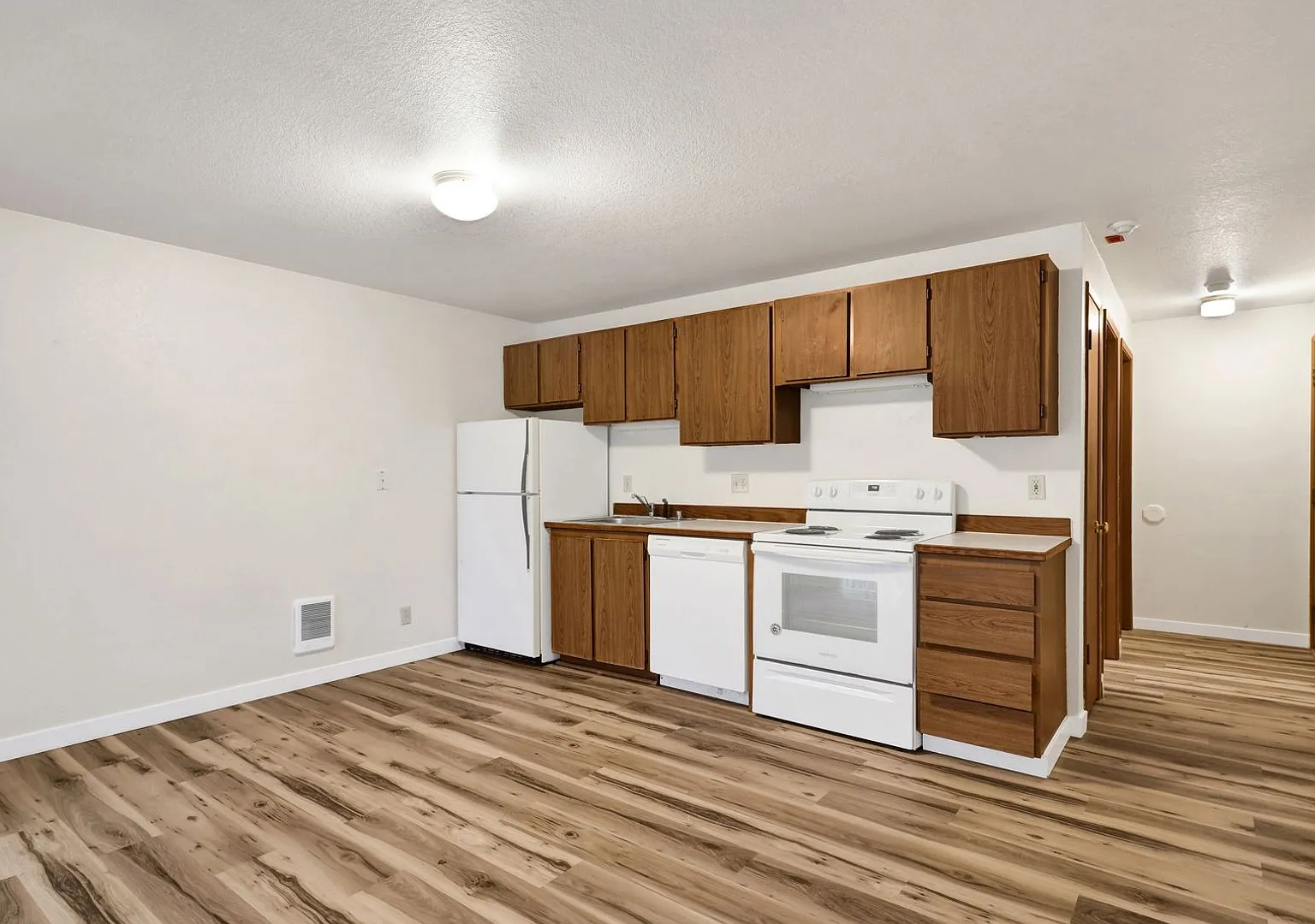 2303 Taylor Ave — Photo 3