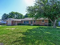 1941 Oakley Dr, York, PA 17408 | Zillow