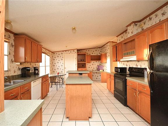 5th image of 601 County Road 213