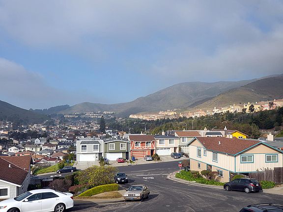 5th image of 29 Damonte Ct