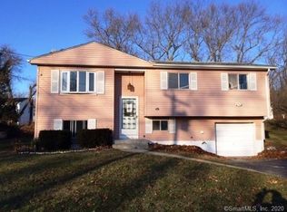 55 Flower Dr, Hamden, CT 06518