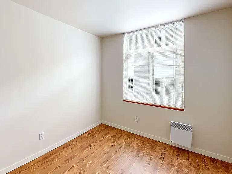 Junior Apartments — Photo 13
