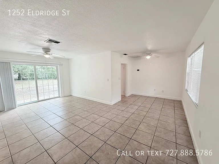 1252 Eldridge St — Photo 4