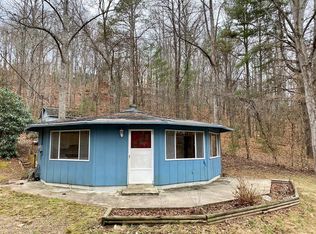 354 Lake Rd, Franklin, NC 28734