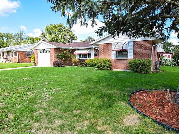 2nd image of 1029 Nutmeg Sq N