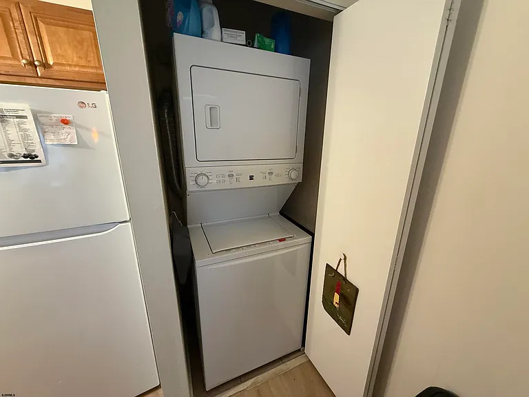 156 Driftwood Ct — Photo 7