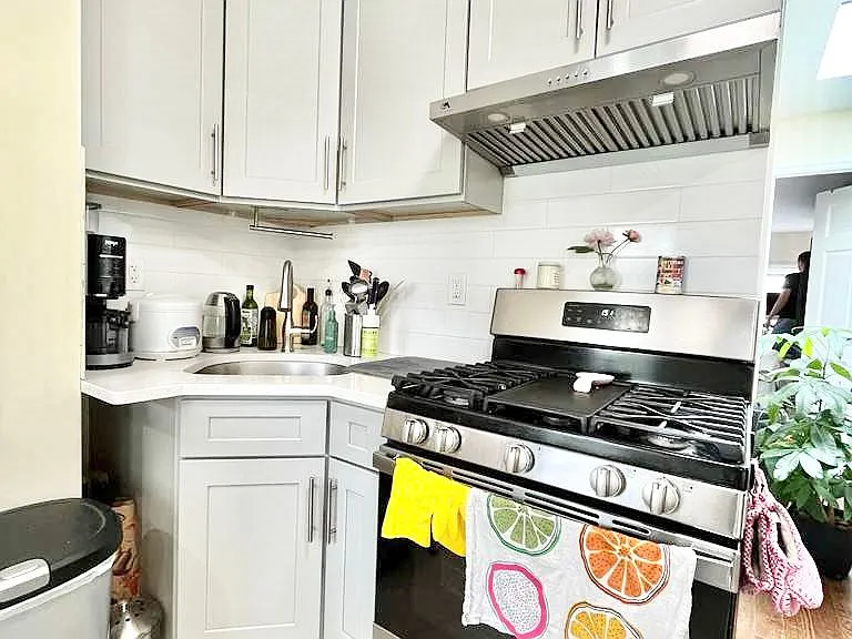 35 N Oxford St #3 — Photo 16