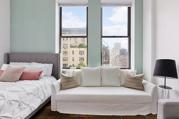 Sold by Compass | media 6