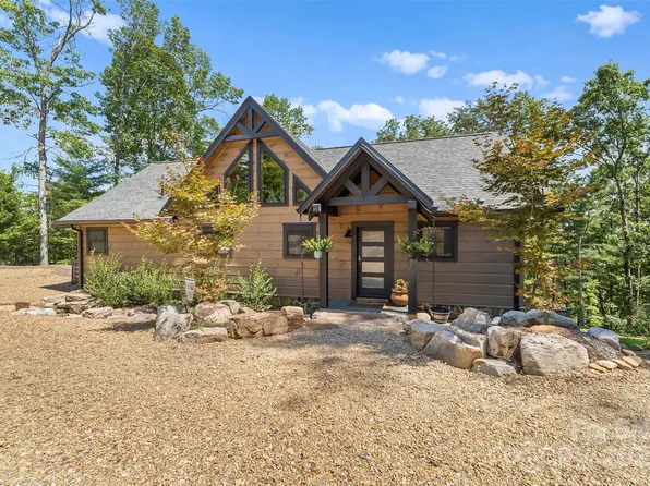 94 Osprey Roost Dr, Nebo, NC 28761