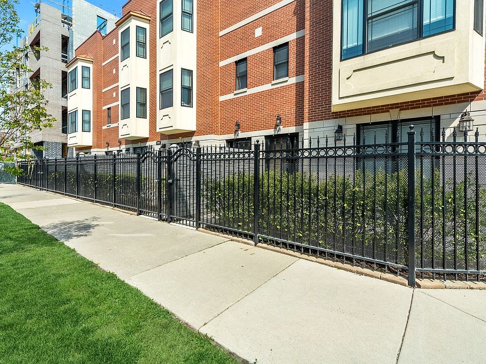 1st image of 2340 W Adams St Unit 38