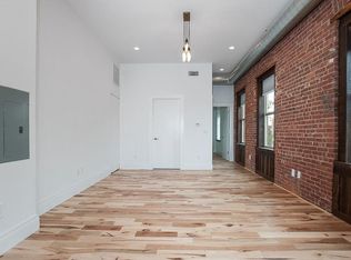 196 Pine St #3L, Jersey City, NJ 07304