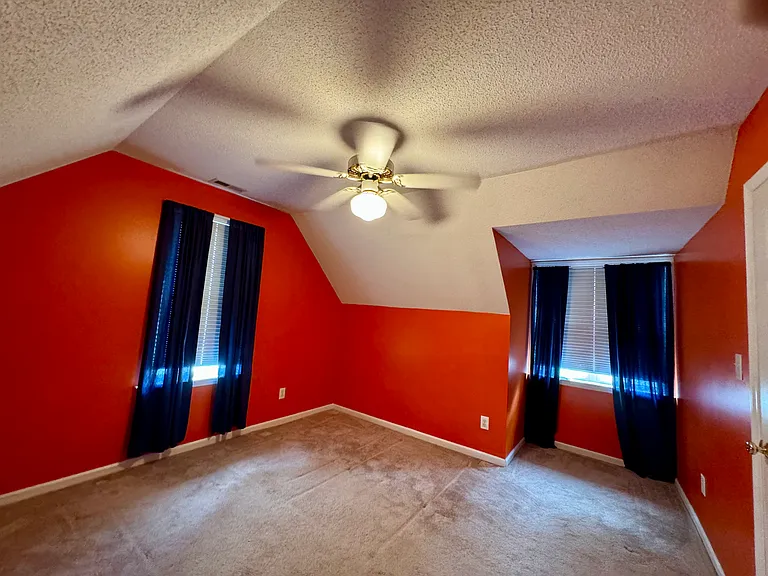 1117 Creek Haven Dr — Photo 47