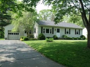 106 Brooks Pl, West Bridgewater, MA 02379