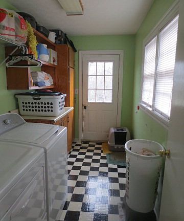 5th image of 804 N Green St