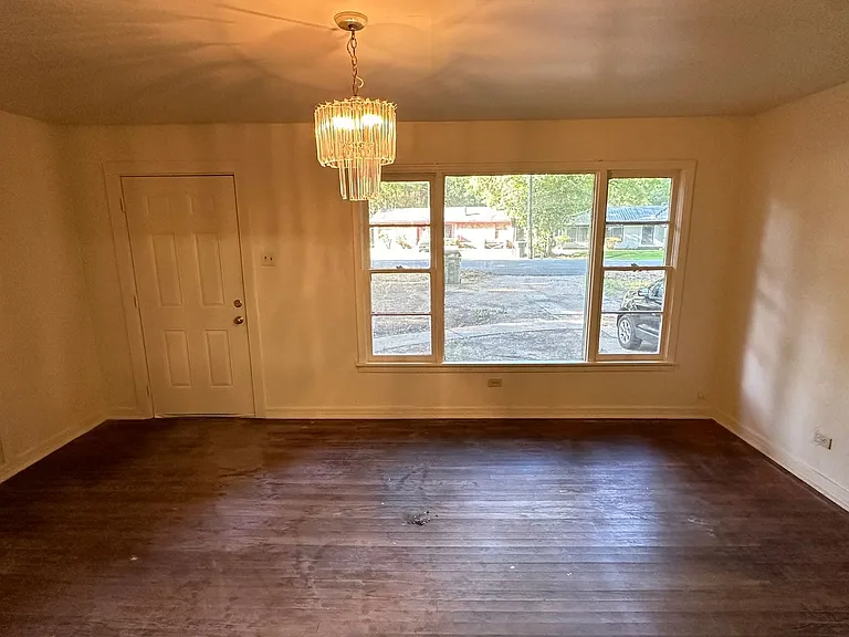 3717 Grammont St — Photo 2