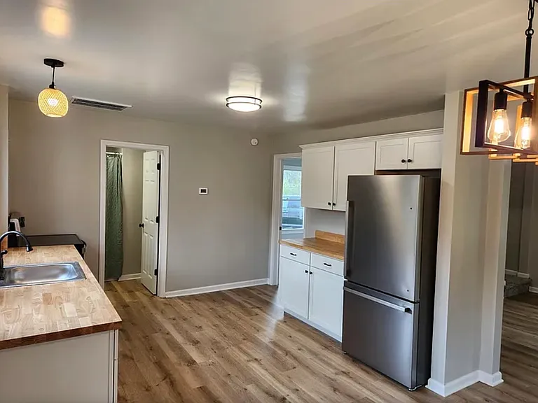 101 Union Rd — Photo 1