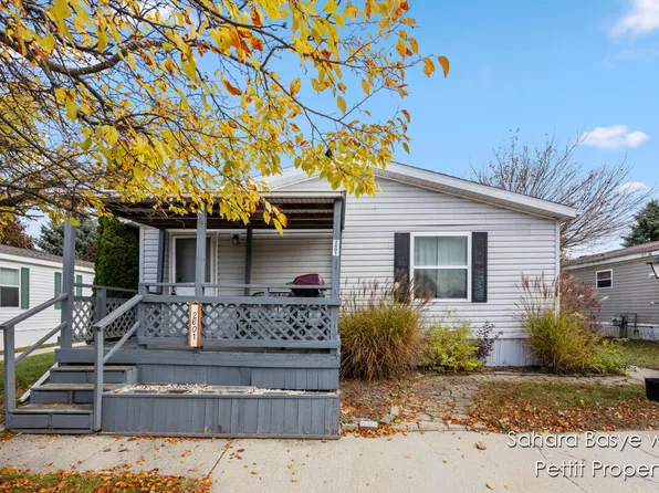 2601 S Aster Ln, Mount Pleasant, MI 48858