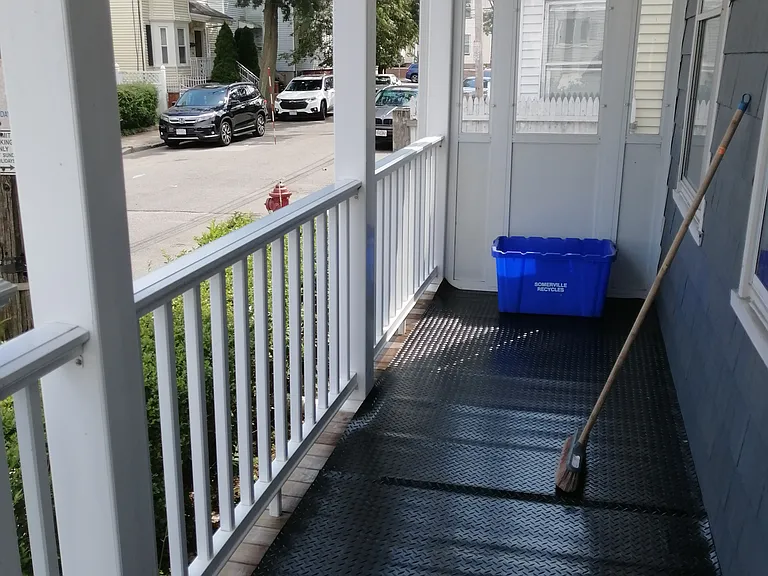 Flint Ave — Photo 4