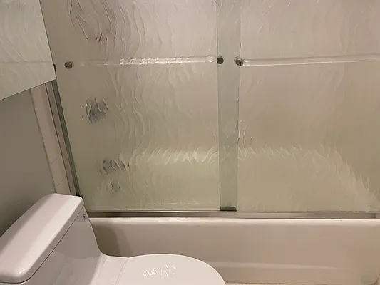 Rented by R New York | media 17