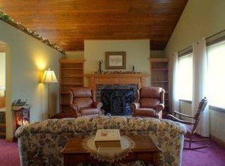 N5915 Park Dr, Onalaska, WI 54650