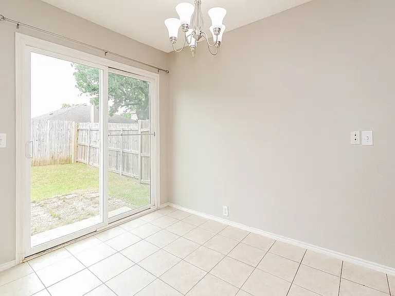 3317 Bentgate Ct — Photo 6