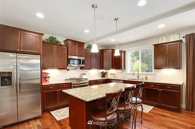 5126 NE 8th St — Photo 6