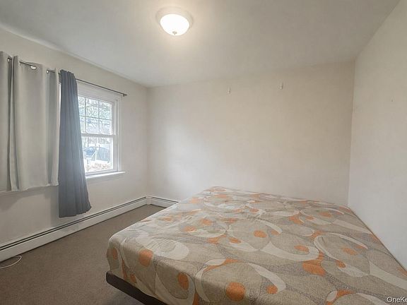 2nd image of 187 Horseblock Road