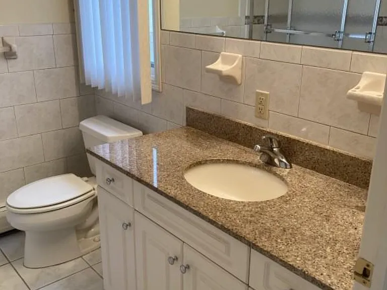 843 Pleasantview Ter #2 — Photo 7