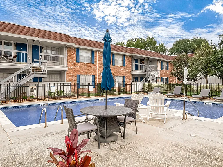 2350 Bering Dr #122 — Photo 26
