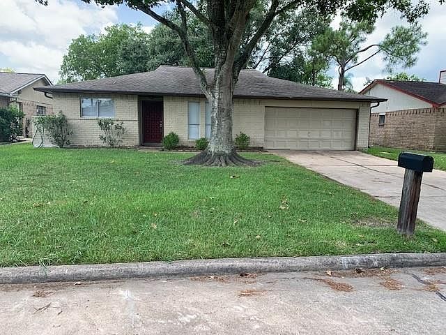 1st image of 16818 Bougainvilla Ln