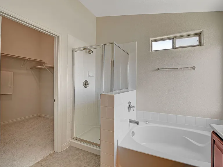 10649 Tuckermans Ave — Photo 31