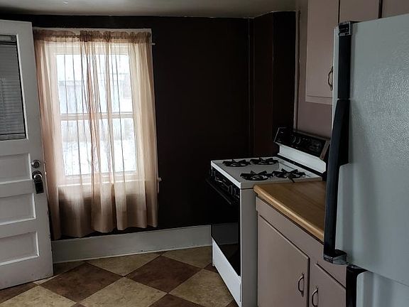 3rd image of 57 Wilson St