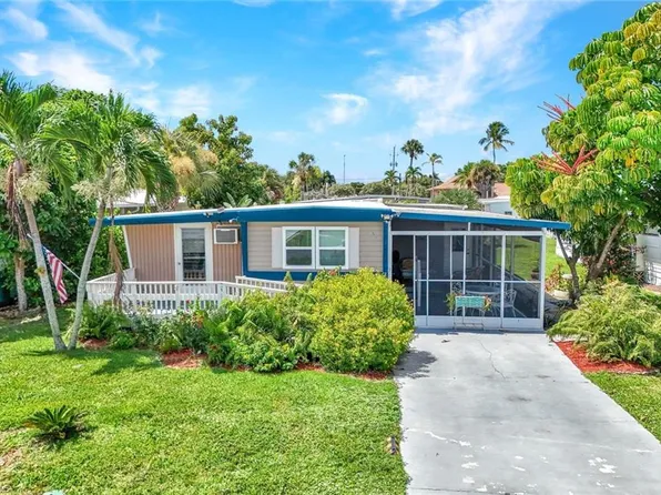 522 Menton LN, NAPLES, FL 34112